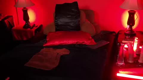 Jennifer Star online show from 2, 10, 2025