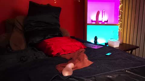 Jennifer Star online show from 16, 12, 2025