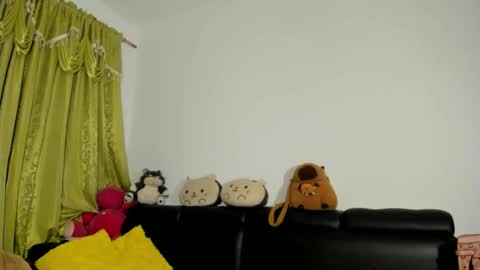 Snapshot of jenniifer_t chatting on 18, 4, 2026 jenniifer_t online show from 18, 4, 2026