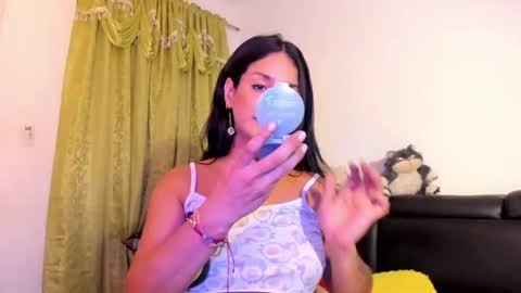 Snapshot of jenniifer_t chatting on 21, 5, 2026 jenniifer_t online show from 21, 5, 2026