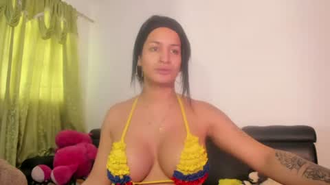 Snapshot of jenniifer_t chatting on 7, 7, 2026 jenniifer_t online show from 7, 7, 2026
