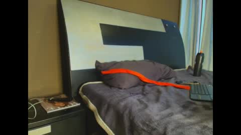 Jenn online show from 13, 2, 2025