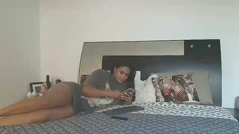 Jenn online show from 27, 10, 2025