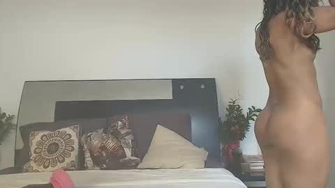 Snapshot of jennmullatta_ chatting on 9, 1, 2026 Jenn online show from 9, 1, 2026