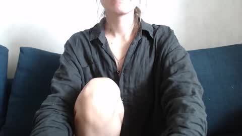 Snapshot of jennnamaaya chatting on 24, 2, 2025 Jenny online show from 24, 2, 2025