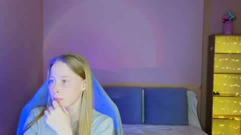 Snapshot of jenny_angelok chatting on 12, 4, 2026 Next broadcast on December 05 subject to change online show from 12, 4, 2026