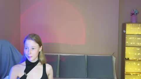 Snapshot of jenny_angelok chatting on 13, 4, 2026 Next broadcast on December 05 subject to change online show from 13, 4, 2026