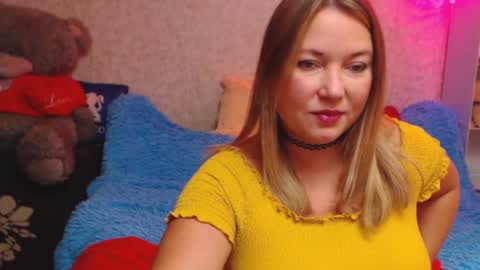 Snapshot of jenny_oliviawow chatting on 9, 10, 2025 All the most interesting in private. my room for my smile online show from 9, 10, 2025