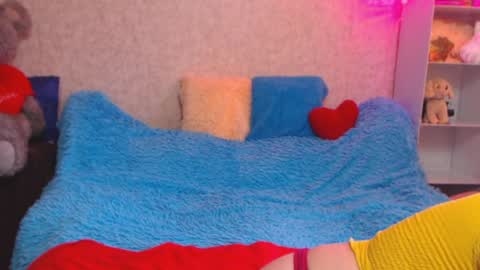 Snapshot of jenny_oliviawow chatting on 10, 4, 2026 All the most interesting in private. my room for my smile online show from 10, 4, 2026