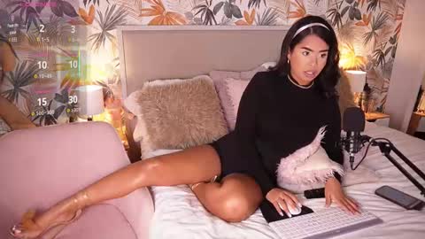 Snapshot of jenny_roberts96 chatting on 16, 10, 2025 Jenny Roberts online show from 16, 10, 2025