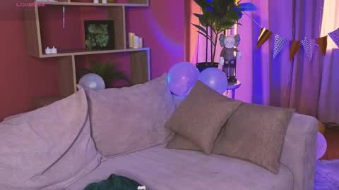 Snapshot of jennyfer_me chatting on 24, 4, 2026 jennyfer_me online show from 24, 4, 2026