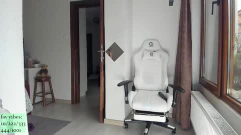 infamous blondiechloe.             Jennyjennywildd online show from 30, 3, 2026