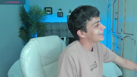 Snapshot of jeremias_1 chatting on 14, 4, 2026 JEREMIAS online show from 14, 4, 2026