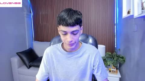 Snapshot of jeremias_1 chatting on 25, 4, 2026 JEREMIAS online show from 25, 4, 2026