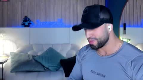 Snapshot of jeremy_harden chatting on 28, 11, 2025 Jeremy online show from 28, 11, 2025