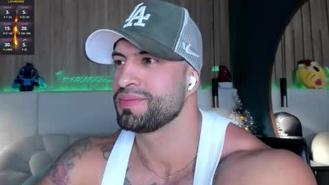 Snapshot of jeremy_harden chatting on 14, 12, 2025 Jeremy online show from 14, 12, 2025