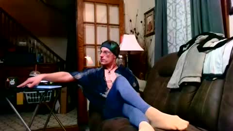 Snapshot of jerkinvinny chatting on 8, 2, 2025 Vinn online show from 8, 2, 2025