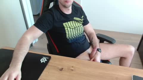 Snapshot of jerklove1006 chatting on 20, 3, 2026 Boy likes daddies online show from 20, 3, 2026