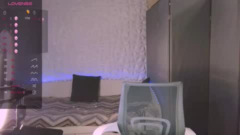 Jerrybomb online show from 1, 10, 2025