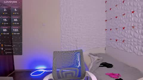 Jerrybomb online show from 11, 4, 2026