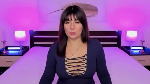 Snapshot of jes_leone chatting on 19, 10, 2025 JESS online show from 19, 10, 2025