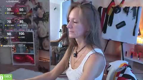 Snapshot of jesica_moon_peachyy chatting on 6, 7, 2026 jesica_moon_peachyy online show from 6, 7, 2026