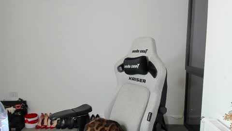 Snapshot of jesicacoper chatting on 5, 3, 2026 MistressJesicaCoper online show from 5, 3, 2026