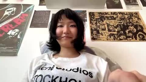 Snapshot of jesicalozaya chatting on 1, 5, 2026 Emi online show from 1, 5, 2026