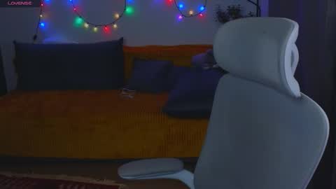  JessieVibes online show from 10, 11, 2025