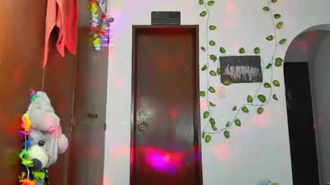 Snapshot of jess_sweett chatting on 20, 5, 2026 Jessica online show from 20, 5, 2026