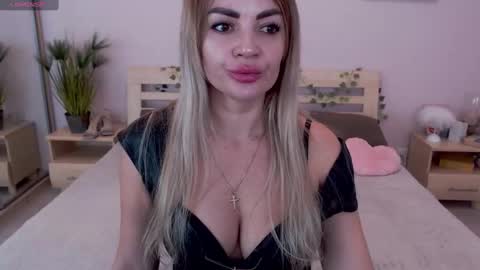 Snapshot of jessabellucci chatting on 10, 1, 2025 Jessa Bellucci online show from 10, 1, 2025