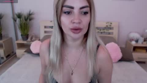 Snapshot of jessabellucci chatting on 11, 1, 2025 Jessa Bellucci online show from 11, 1, 2025