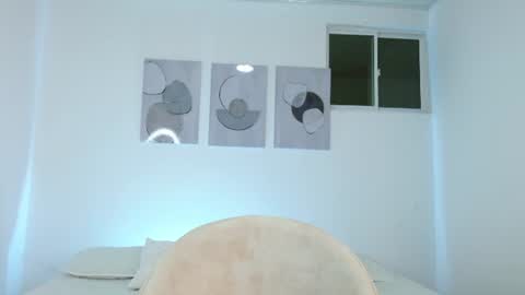 Snapshot of jessdant_luv chatting on 25, 6, 2026 Hello we are Jesse and Dante. online show from 25, 6, 2026