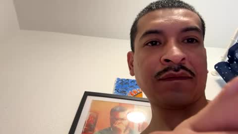 Snapshot of jesselopezcali chatting on 4, 1, 2025 Hungjessy online show from 4, 1, 2025