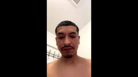 Snapshot of jesselopezcali chatting on 2, 2, 2025 Hungjessy online show from 2, 2, 2025