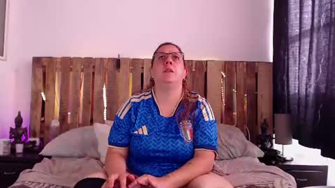 Snapshot of jessi_jones01 chatting on 22, 6, 2026 Big Jones online show from 22, 6, 2026