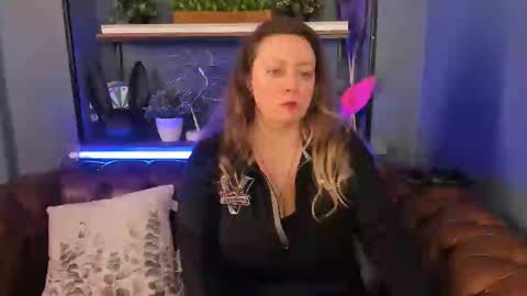 Jessica online show from 7, 3, 2025