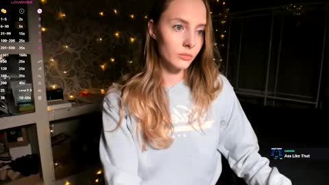 Snapshot of jessica_jane_ chatting on 6, 3, 2025 Mila online show from 6, 3, 2025