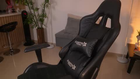 Snapshot of jessicapratt chatting on 18, 3, 2026 Jessica Pratt IG jessicaxpratt online show from 18, 3, 2026