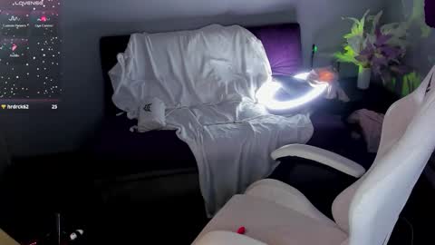 Snapshot of jessie_cutee chatting on 25, 3, 2026 Jess online show from 25, 3, 2026