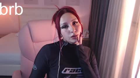 Snapshot of jessie_williams_01 chatting on 20, 12, 2024 Your Sweet Angel online show from 20, 12, 2024