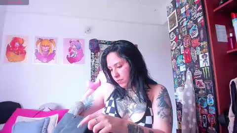 Snapshot of jessie_williams_01 chatting on 27, 2, 2025 Your Sweet Angel online show from 27, 2, 2025