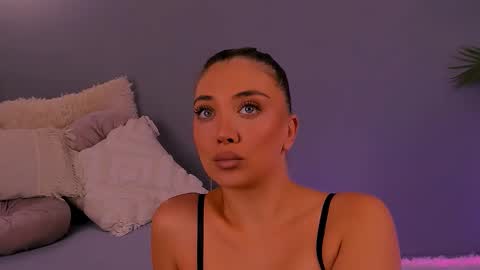 Snapshot of jessiellle chatting on 28, 9, 2025 jessiellle online show from 28, 9, 2025
