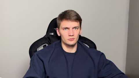 Snapshot of jessierise chatting on 3, 2, 2025 JessieRise online show from 3, 2, 2025