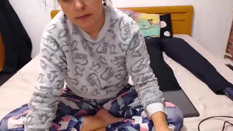 jessiestar3 online show from 3, 12, 2025