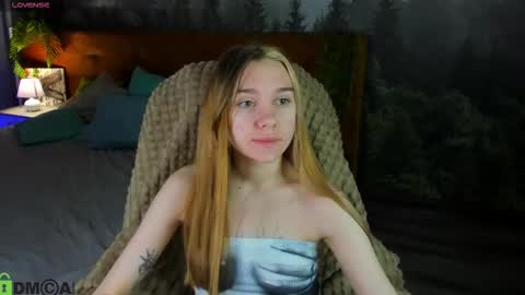 Snapshot of jessiexxiv chatting on 6, 10, 2025 Jessie online show from 6, 10, 2025