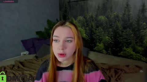 Snapshot of jessiexxiv chatting on 4, 11, 2025 Jessie online show from 4, 11, 2025