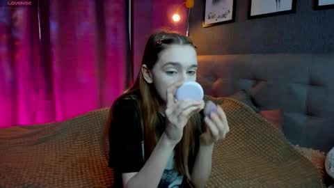 Snapshot of jessiexxiv chatting on 18, 11, 2025 Jessie online show from 18, 11, 2025