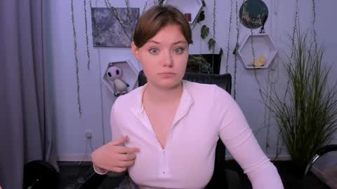 Jessi online show from 12, 12, 2024