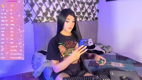 Snapshot of jessika_rabbits chatting on 8, 10, 2025 JESS online show from 8, 10, 2025